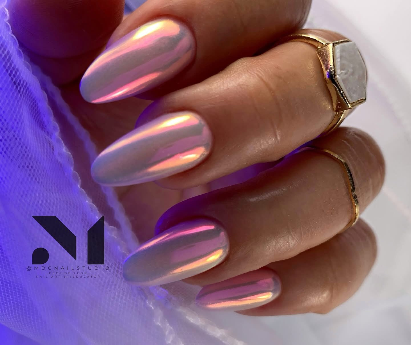 Pearl Effect Nail Powder - Violet Tone #199-C (Translucent)