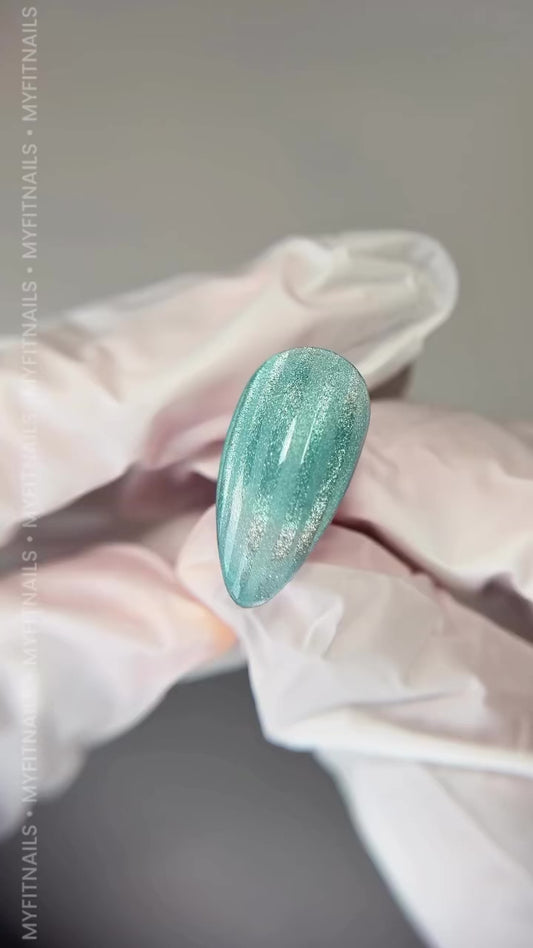 Gel Polish - Turquoise Galaxy - Cat Eye